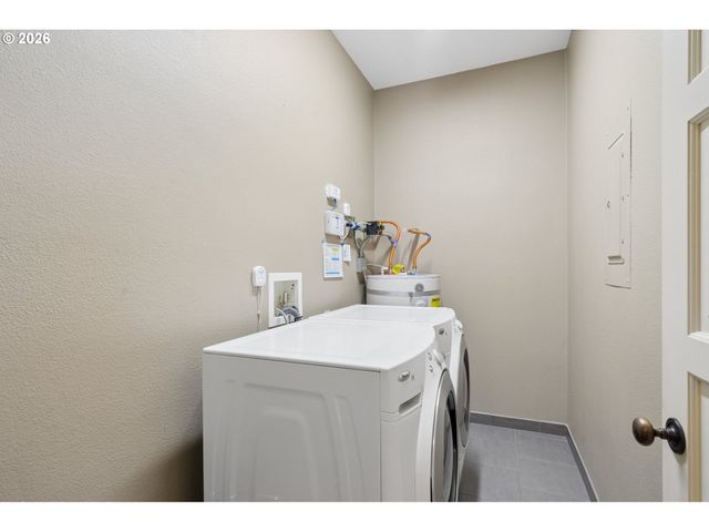 2211 Sw 1st Ave 1704, Portland, OR 97201