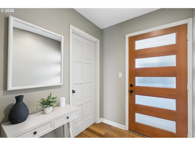 2211 Sw 1st Ave 1704, Portland, OR 97201