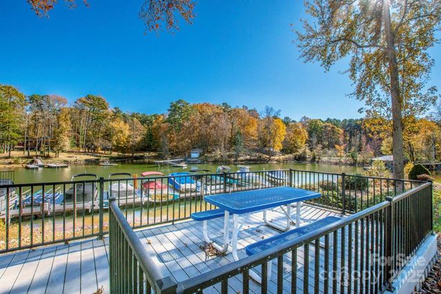 2344 Smith Cove Road, Denver, NC 28037