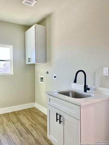 101 Joseph Lilley, Blanco, TX 78606
