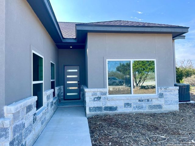 101 Joseph Lilley, Blanco, TX 78606