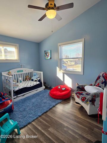 4327 Pruitt Ct, Louisville, KY 40218