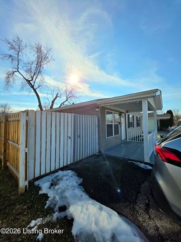 4327 Pruitt Ct, Louisville, KY 40218