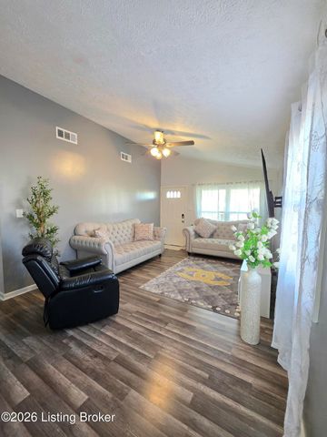 4327 Pruitt Ct, Louisville, KY 40218