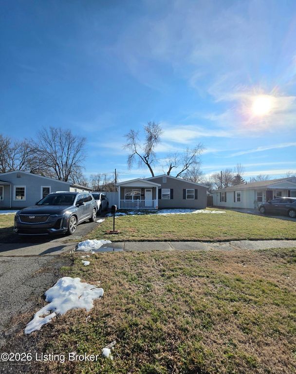 4327 Pruitt Ct, Louisville, KY 40218