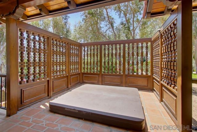5443 Calzada Del Bosque, Rancho Santa Fe, CA 92067