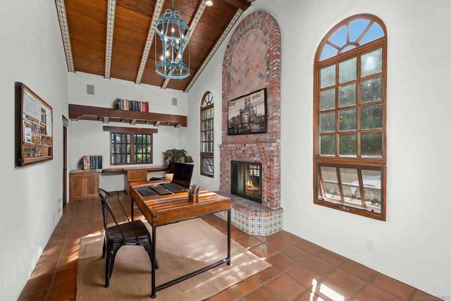 5443 Calzada Del Bosque, Rancho Santa Fe, CA 92067