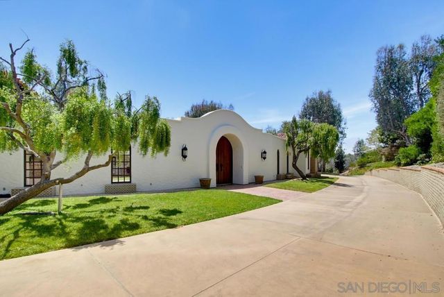 5443 Calzada Del Bosque, Rancho Santa Fe, CA 92067