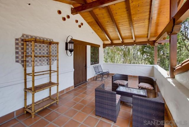 5443 Calzada Del Bosque, Rancho Santa Fe, CA 92067