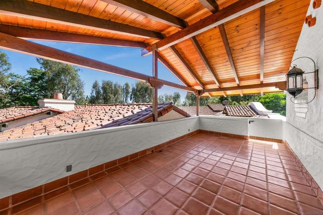 5443 Calzada Del Bosque, Rancho Santa Fe, CA 92067