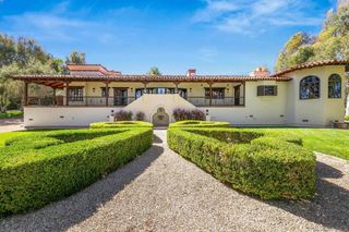 5443 Calzada Del Bosque, Rancho Santa Fe, CA 92067