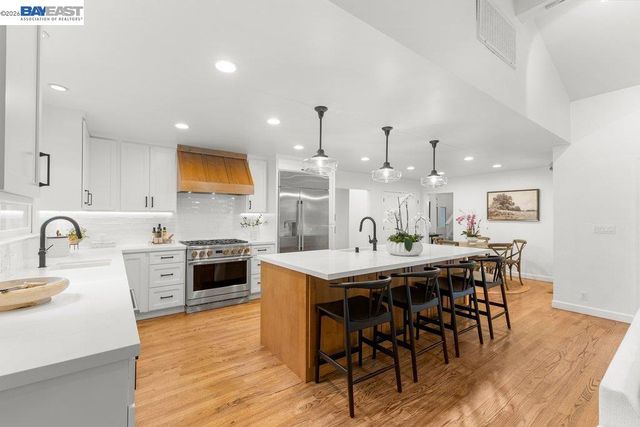 31 Arjang Ct, Alamo, CA 94507