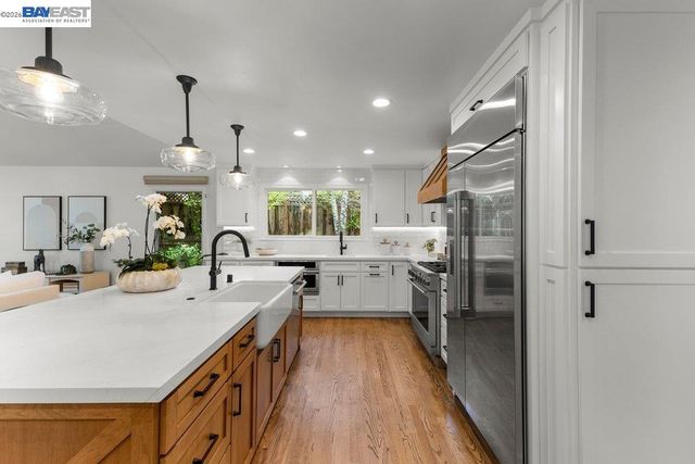 31 Arjang Ct, Alamo, CA 94507