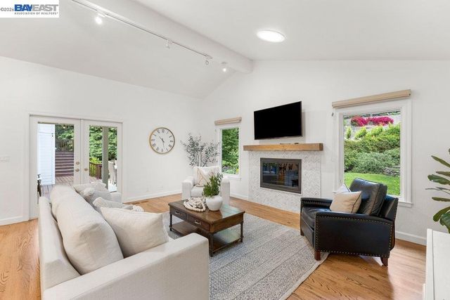 31 Arjang Ct, Alamo, CA 94507