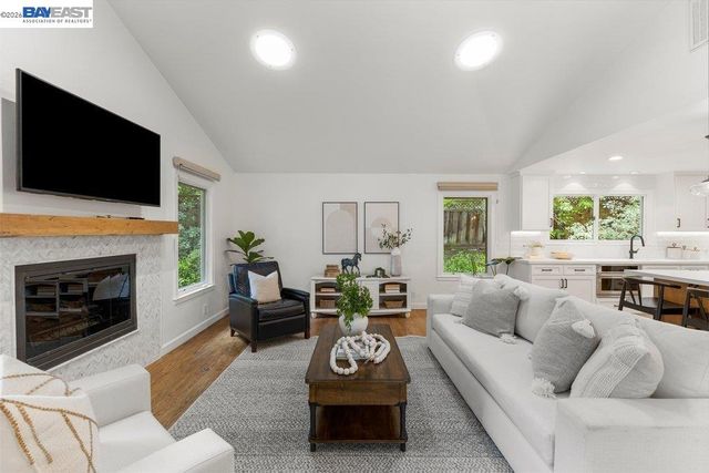 31 Arjang Ct, Alamo, CA 94507