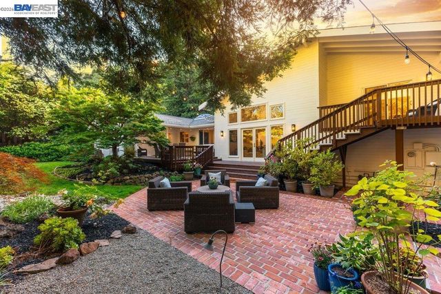 31 Arjang Ct, Alamo, CA 94507