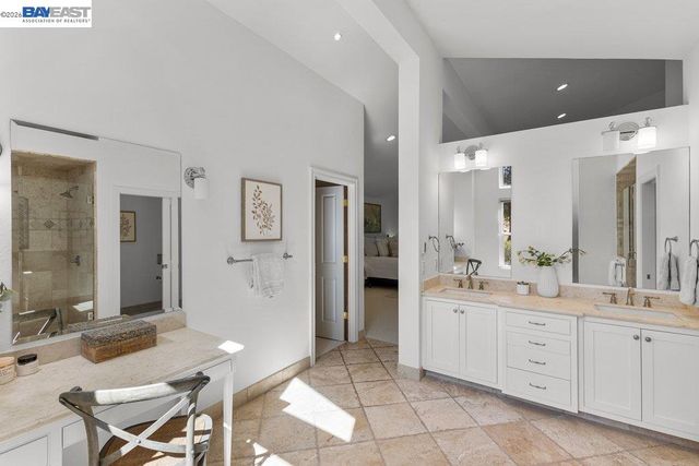 31 Arjang Ct, Alamo, CA 94507