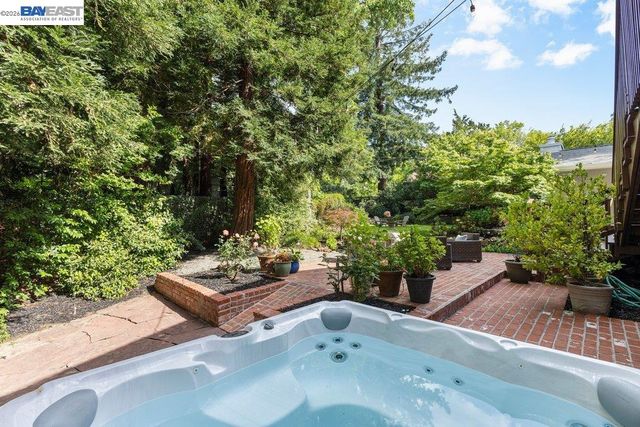 31 Arjang Ct, Alamo, CA 94507