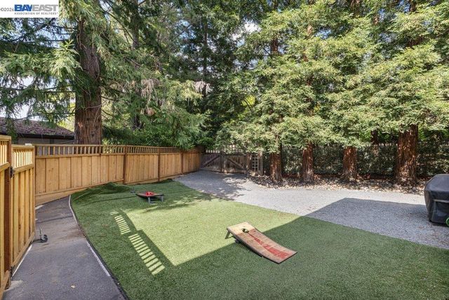 31 Arjang Ct, Alamo, CA 94507