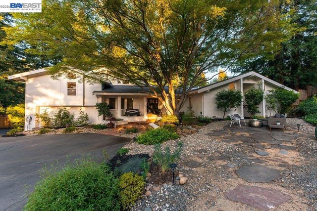 31 Arjang Ct, Alamo, CA 94507