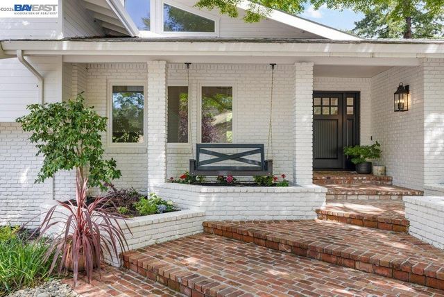 31 Arjang Ct, Alamo, CA 94507