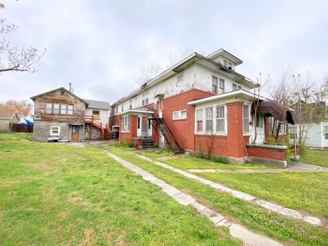 2114 S Joplin Avenue, Joplin, MO 64804