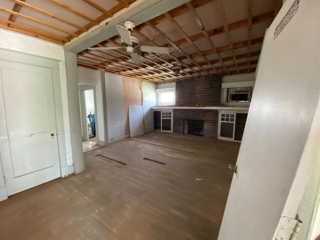 2114 S Joplin Avenue, Joplin, MO 64804