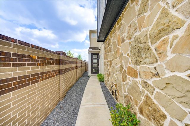 4210 Peaceful Pines Ln, Spring Branch, TX 77080