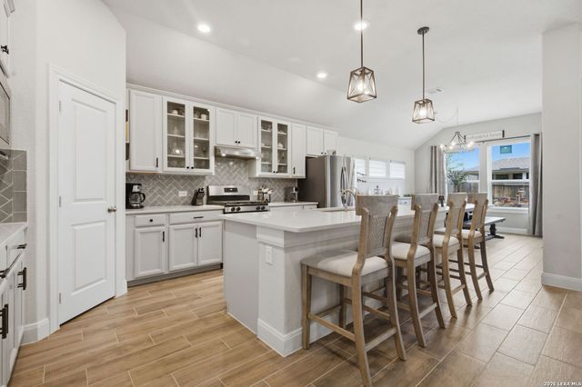 2262 Hoja, New Braunfels, TX 78132
