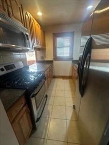 50 Gates St 1, Boston, MA 02127