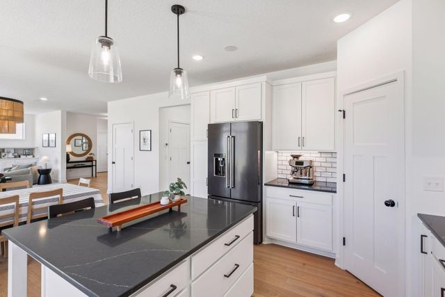 17826 Meadows Way SE, Prior Lake, MN 55372