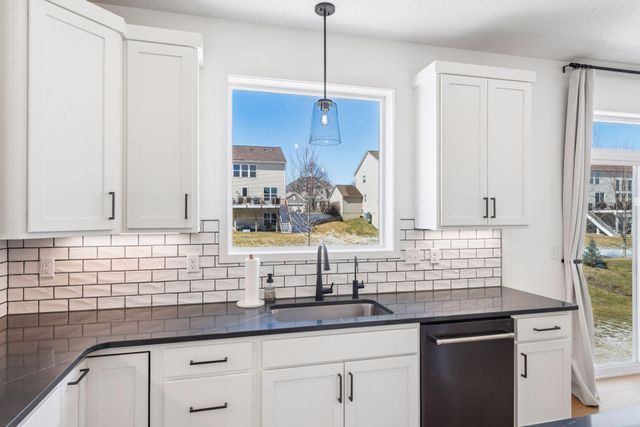 17826 Meadows Way SE, Prior Lake, MN 55372