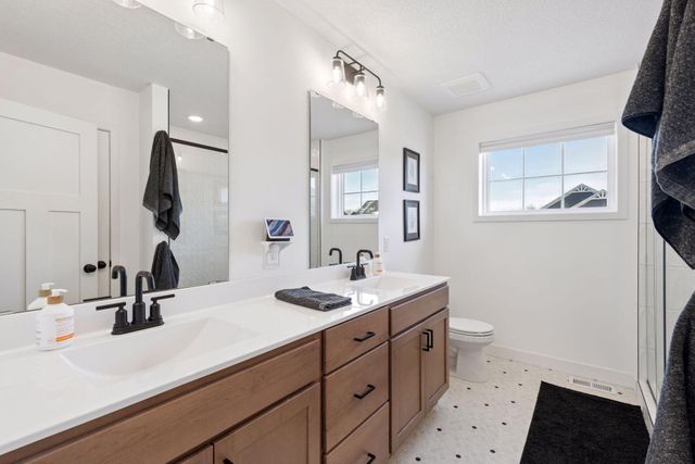 17826 Meadows Way SE, Prior Lake, MN 55372