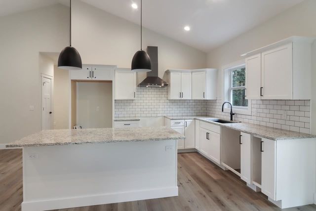 10201 Thiel Road, Traverse City, MI 49685