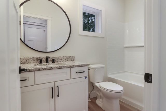 10201 Thiel Road, Traverse City, MI 49685