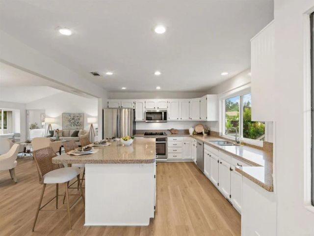 13737 Temple Street, Poway, CA 92064