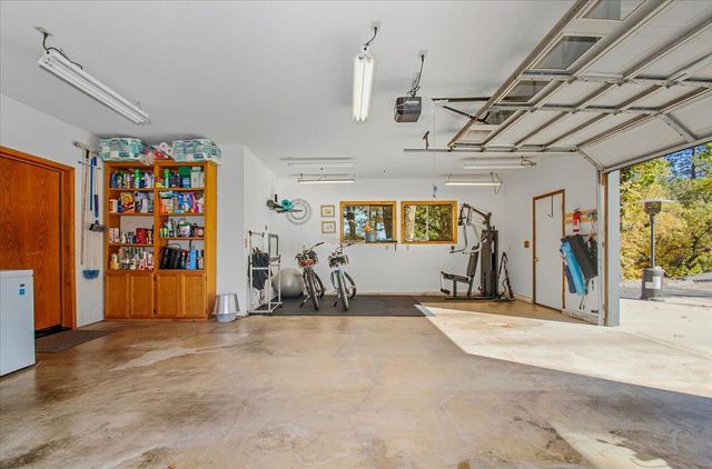 5617 Indian Hills Rd, Murphys, CA 95247