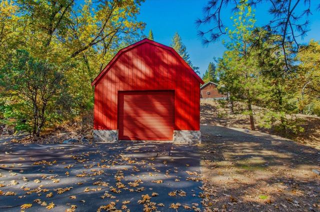 5617 Indian Hills Rd, Murphys, CA 95247