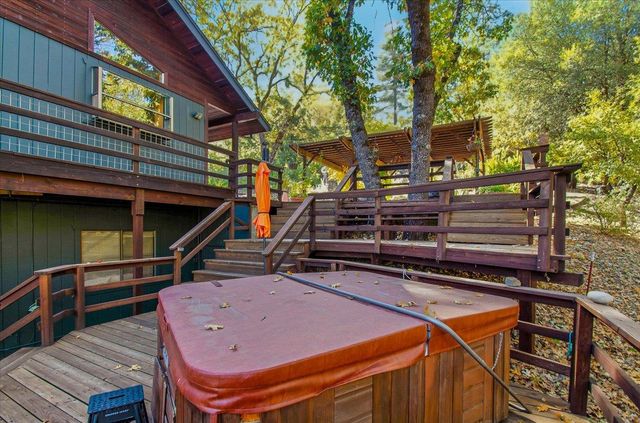 5617 Indian Hills Rd, Murphys, CA 95247