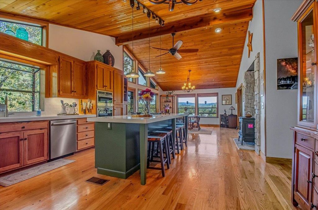 5617 Indian Hills Rd, Murphys, CA 95247