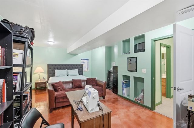 2651 Affirmed Drive, Hamilton Twp, OH 45152