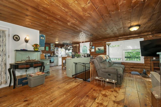 107 Orchard Hill Road, Barrington, NH 03825