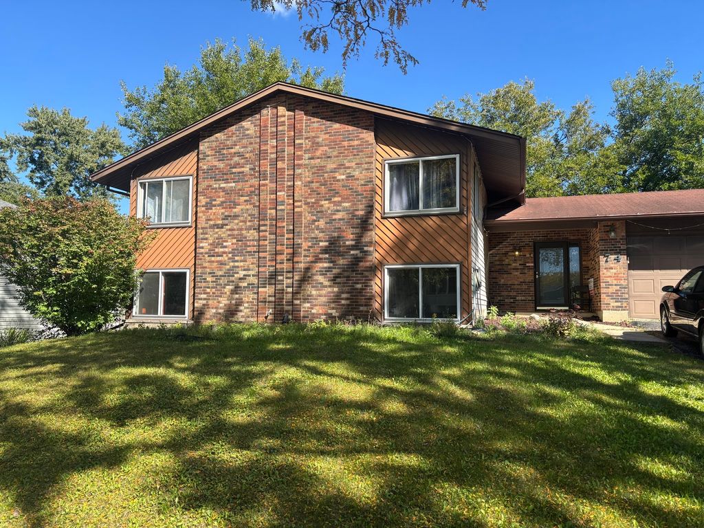 714 Dorchester Drive, Bolingbrook, IL 60440 — exterior