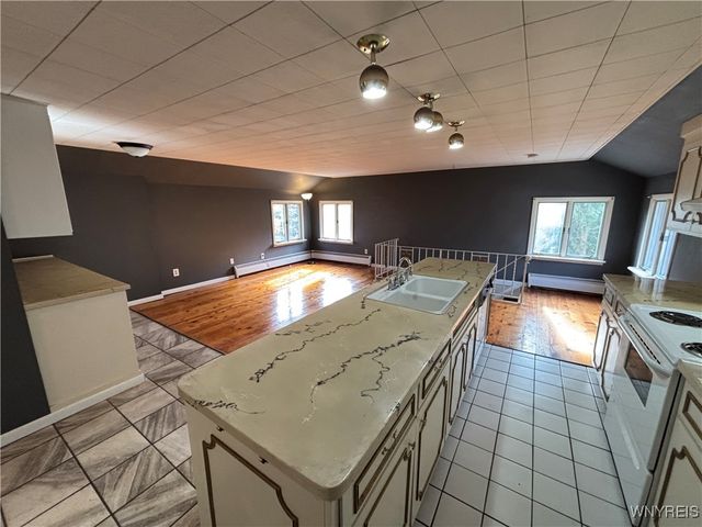 15 4th Street, Evans, NY 14006