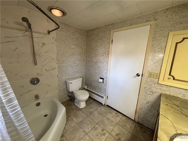 15 4th Street, Evans, NY 14006