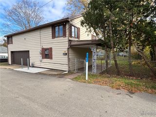 15 4th Street, Evans, NY 14006