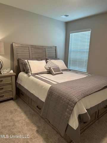 375 Country Garden Drive, Southaven, MS 38671