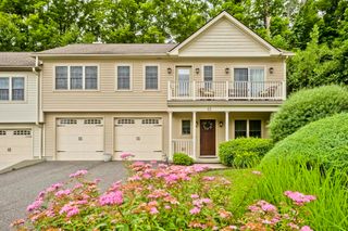 717 Northampton St 41, Holyoke, MA 01040