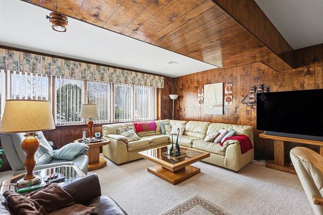 6142 Lake Harbor Road, Norton Shores, MI 49441