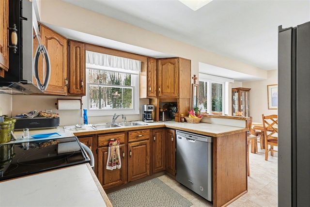 6142 Lake Harbor Road, Norton Shores, MI 49441